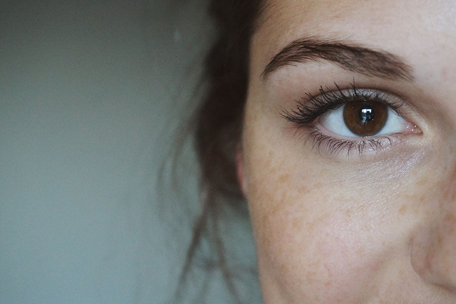 La fórmula secreta para eliminar las manchas de la cara: ácido kójico y ácido azelaico